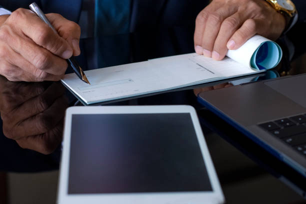 cheque bounce lawyer in Ghaziabad